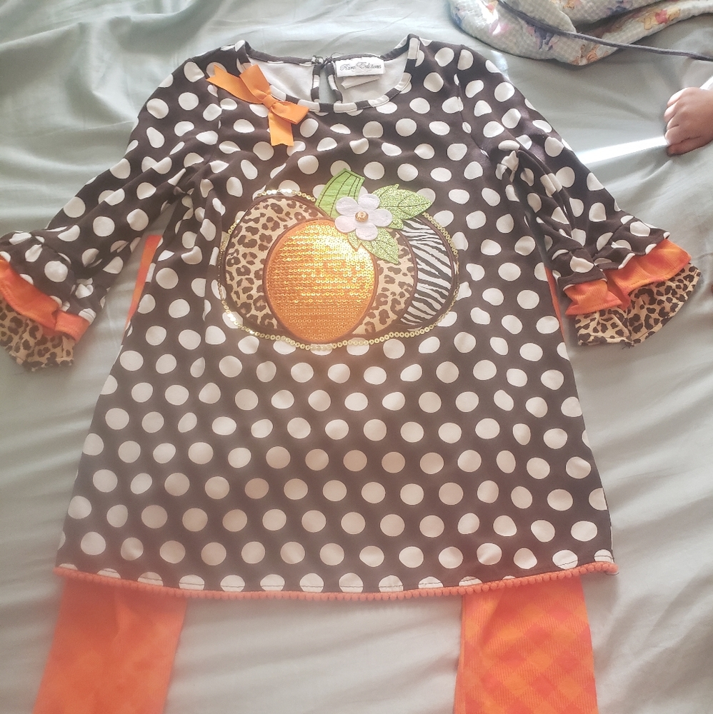 Rare Editions. Girls fall pumpkin outfit